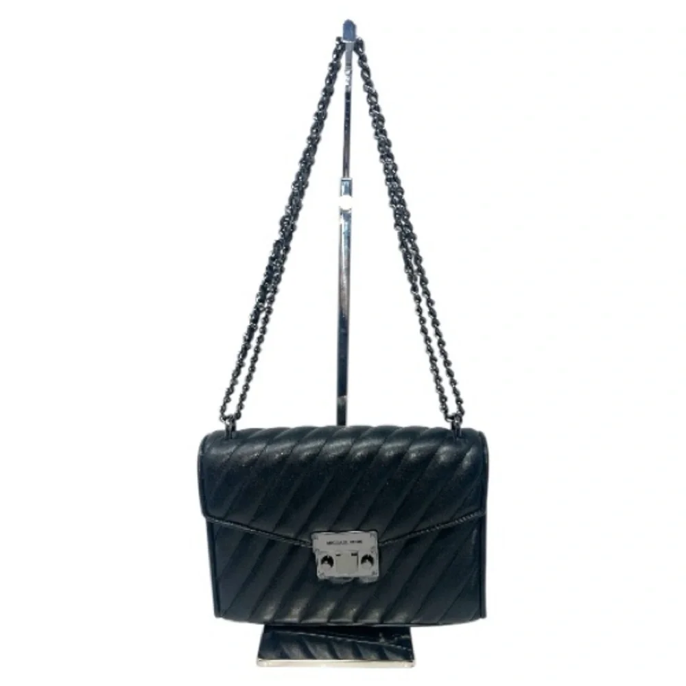 Michael Kors Rose Quilted Shoulder Bag‎ Black Medium
